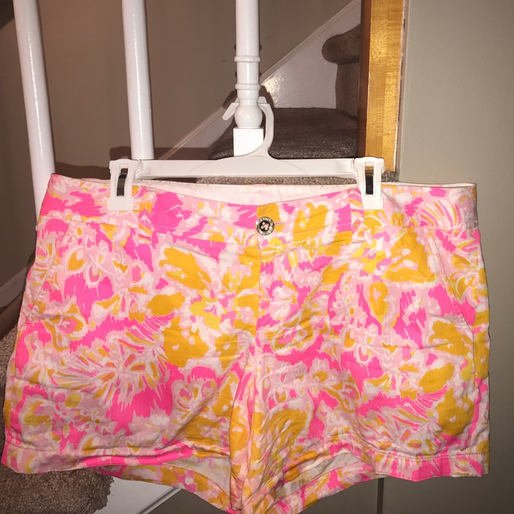 LILLY CALLAHAN SHORTS SIZE 14